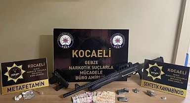 3 ilçede eş zamanlı uyuşturucu operasyonu! 8 kişi yakalandı