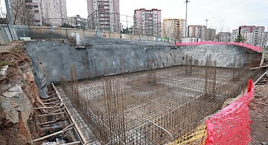 Ahmet Penbegüllü Parkı Yenileniyor