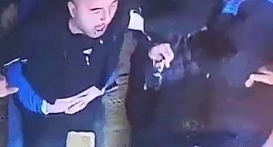 Arkadaşını heimlich manevrasıyla kurtardı