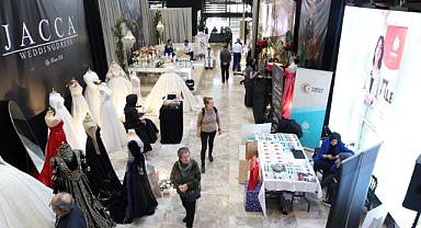 Başkan Büyükakın, Kocaeli Evlilik Fuarını ziyaret etti