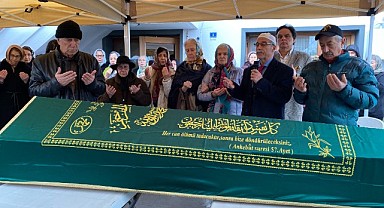 Erkan Özerman, Kartepe’de defnedildi