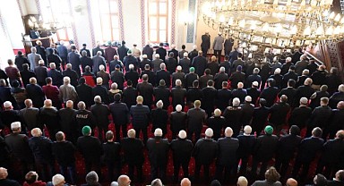 Kocaeli, depremde hayatını kaybedenleri unutmadı