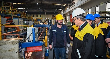 Vali Yavuz, Darıca’da bir fabrikayı ziyaret etti