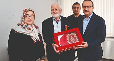 Vali Yavuz, hane ziyaretlerini sürdürüyor