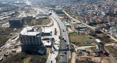 Yeşilova-Solaklar Kavşağı'nda çalışmalar ilerliyor