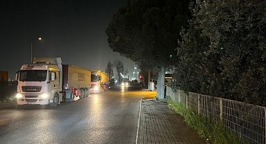 60 yaşındaki motokurye tırın altında kaldı!