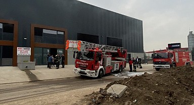 Akrilik levha fabrikasında yangın çıktı!