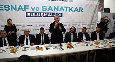 Başkan Büyükakın sanayi esnafıyla iftar yaptı