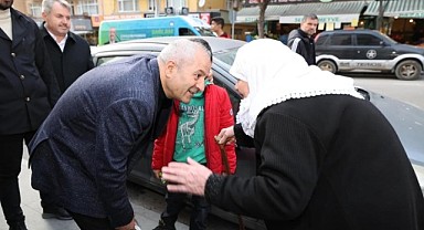 Büyükgöz, iftar öncesi vatandaşlarla bir araya geldi