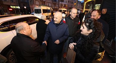 Büyükgöz, işe giden vatandaşları uğurladı