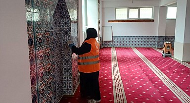 Çayırova’da ibadethaneler temizleniyor