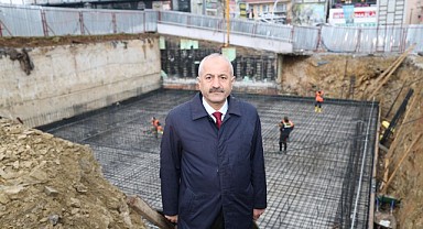Gebze Kent Meydanı'nda ilk beton atıldı