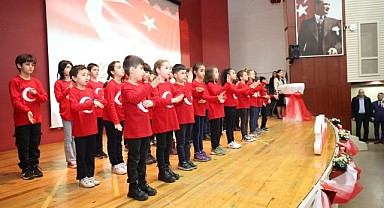 İstiklal şairini gösteri ile andılar