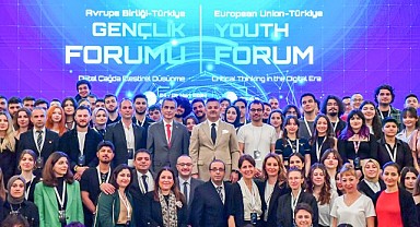 Kocaeli AB Bilgi Merkezi, AB Türkiye Gençlik Forumu'na katıldı
