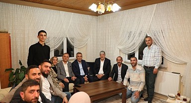 Ömeroğlu, Dilovalıları tek tek ziyaret ediyor
