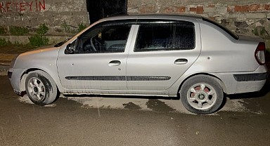 Park halindeki araca kurşun yağdırdılar!