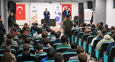 Vali Yavuz, “Önce kendinizi tanıyarak başlayın”