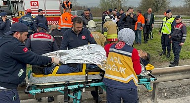 Yolcu otobüsü çamura saplandı! 1'i ağır 15 kişi yaralandı