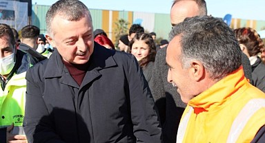 Büyükakın, “İşçi kardeşlerimiz ülkemizin çimentosudur”