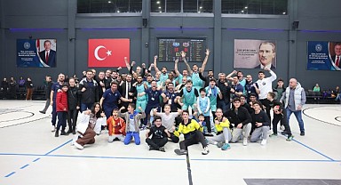 Çayırova Belediyesi, Mersin deplasmanında