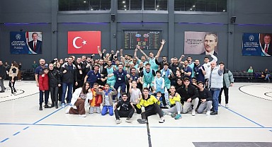 Çayırova, Süper Lig için Play-Off oynamaya hak kazandı
