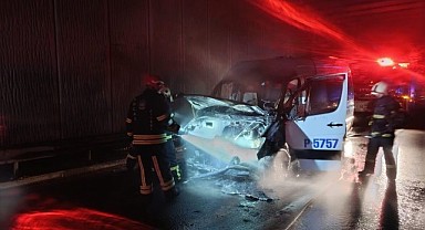 Seyir halindeki işçi servisi cayır cayır yandı!