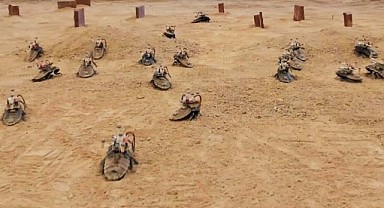 Uzaktan kontrol edilebilir yarı robot hamam böcekleri üretildi