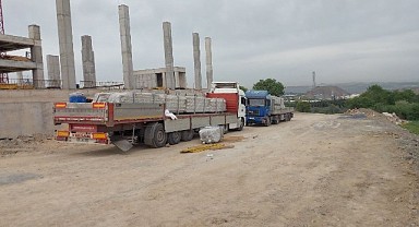 Üzerine 1 tonluk demir düşen mühendis feci şekilde can verdi!