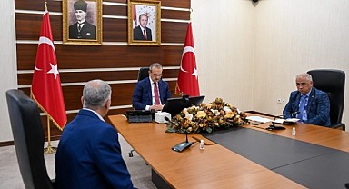 Vali Yavuz, halk buluşmalarına devam ediyor