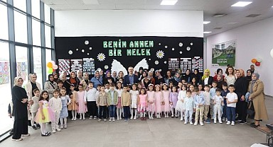 Anneler günü Çocuk Kulüpleri’nde coşkulu kutlandı