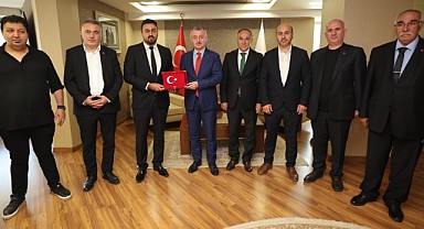 Büyükakın, “Daha güzel yarınlara yürüyeceğiz”