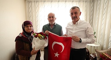 Büyükakın’dan şehit annesine ziyaret