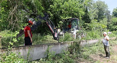 Büyükşehir, sulama kanallarını temizledi