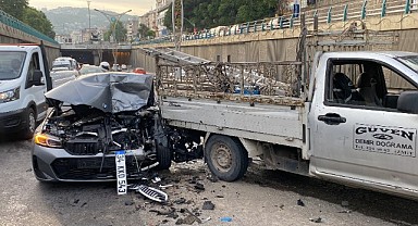 İzmit’te feci kaza! 2 kişi yaralandı