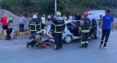 İzmit'te kaza! 4 kişi yaralandı