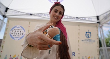 Kadınlar bu oyunla kuşakları bir araya getirdi