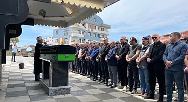 Milli güreşçi Hüseyin Gezer son yolculuğuna uğurlandı