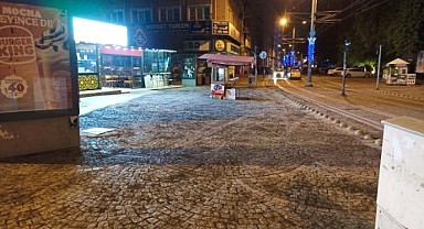 Yol Bakım Timi gece geç saatlerde de yollarda