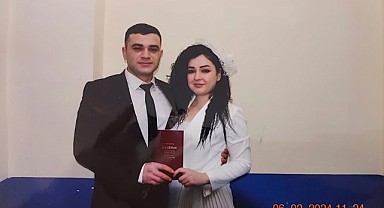 21 yıl ceza alan polis sevgilisiyle cezaevinde evlendi
