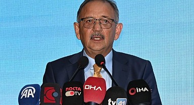 Bakan Özhaseki Kocaeli’nde düzenlenen ödül törenine katıldı