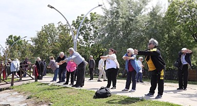 Büyükşehir, 65 yaş üstü vatandaşların her daim yanında