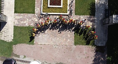Kocaeli’den çıkan bisikletçiler Eskişehir’e ulaştı