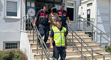 Uyuşturucu ticareti yapan iki kişi yakalandı