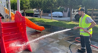Darıca’da parklar hijyenik hale getiriliyor
