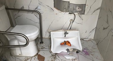 Engelli vatandaşların tuvaletlerini kırdılar!