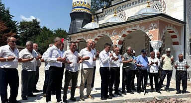 İzmit Kaynarca Camii ibadete açıldı