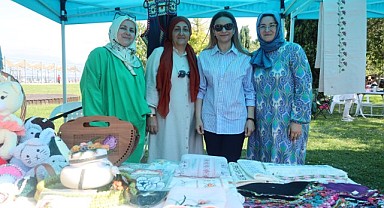 KOMEK’li kadınlar alışveriş festivali düzenledi