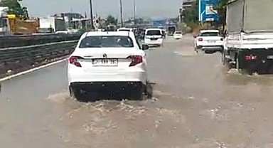 Sağanak yağış Gebze’de kanalları taşırdı!