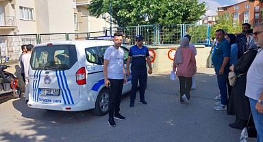 Sınava geç kalan öğrencilerin yardımına zabıta koştu