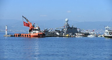 TCG Poyraz, halkın ziyaretine açıldı